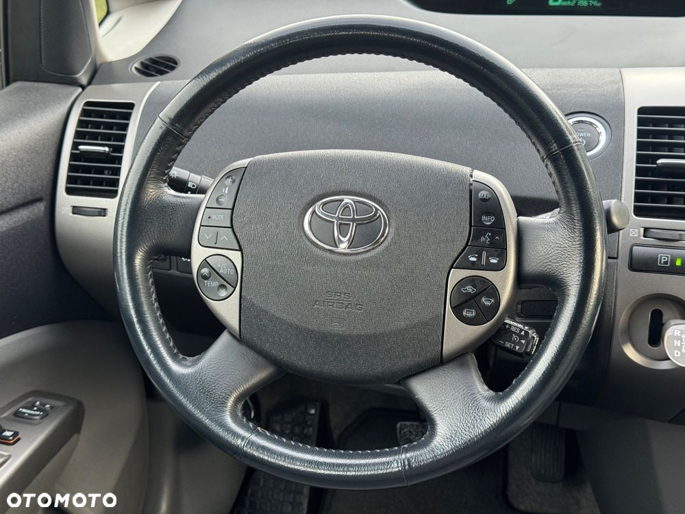 Toyota Prius 1.5 VVT-i Sol (nav) - 17