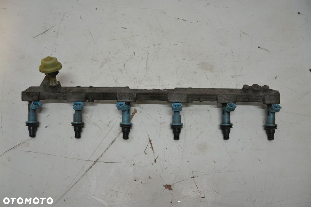 listwa wtryskowa wtrysk wtryski 2jz Lexus is 300 gs300 - 2