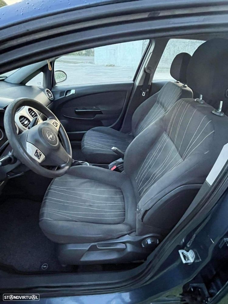 Opel Corsa 1.2 Enjoy - 2