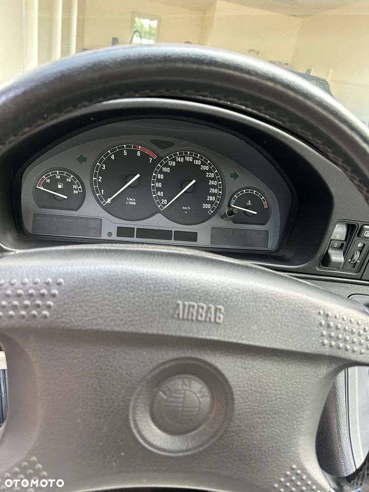 BMW Seria 8 850 Ci - 9