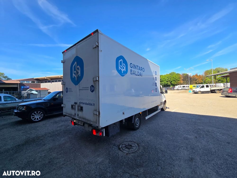 Mercedes-Benz Sprinter - 5