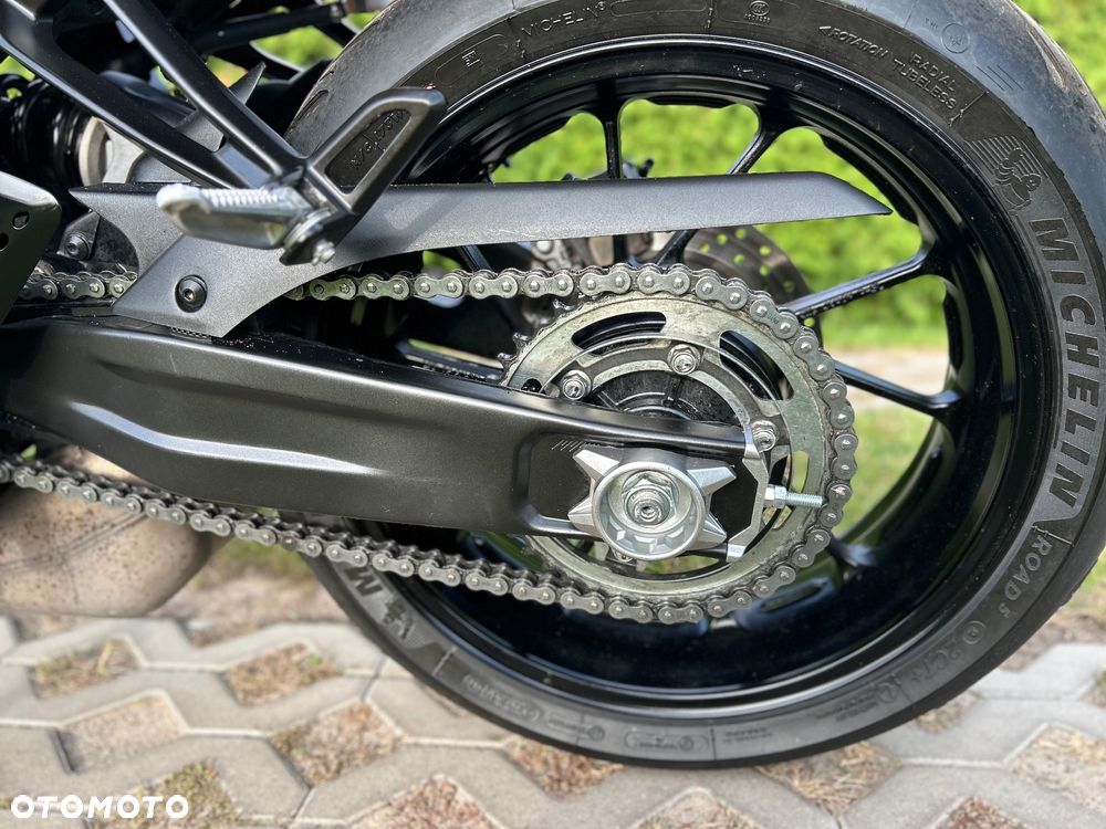 Yamaha MT - 9