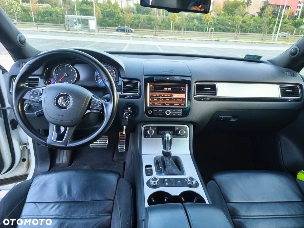 Volkswagen Touareg 3.0 V6 TDI 4XMot BMT - 9