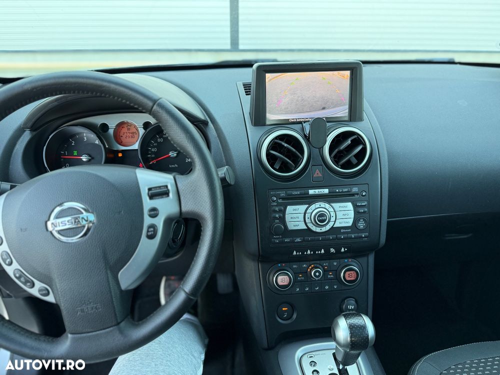 Nissan Qashqai 2.0 DCI 4 x 4 DPF Aut tekna - 17