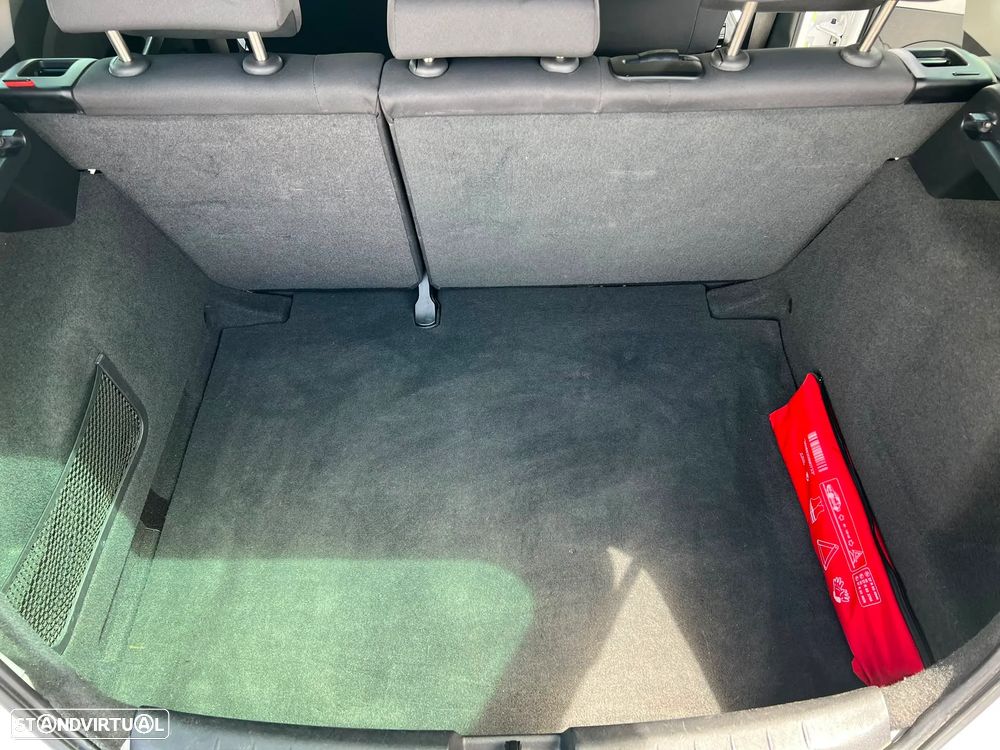 SEAT Leon 1.6 TDI DPF E-Ecomotive Style - 20