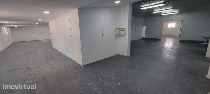 Investidores-Armazém arrendado c/ renda anual 28.870 € - Grande imagem: 5/10