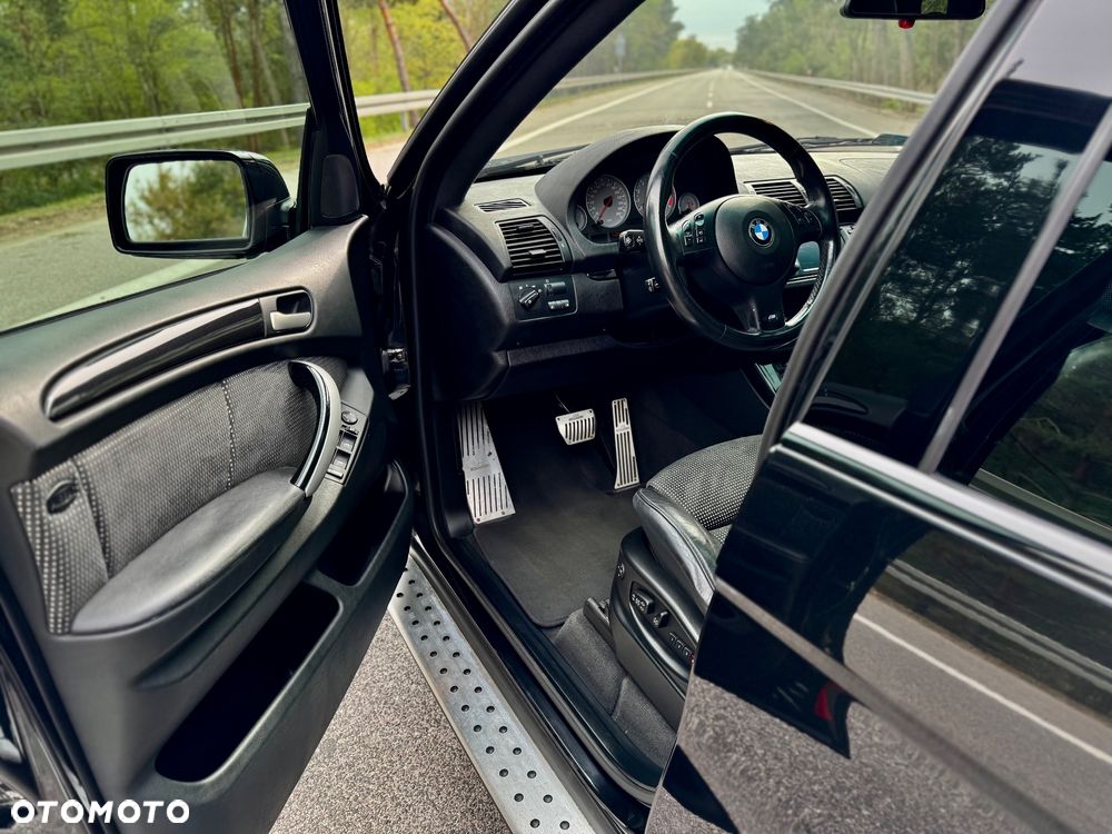 BMW X5 4.6is - 17