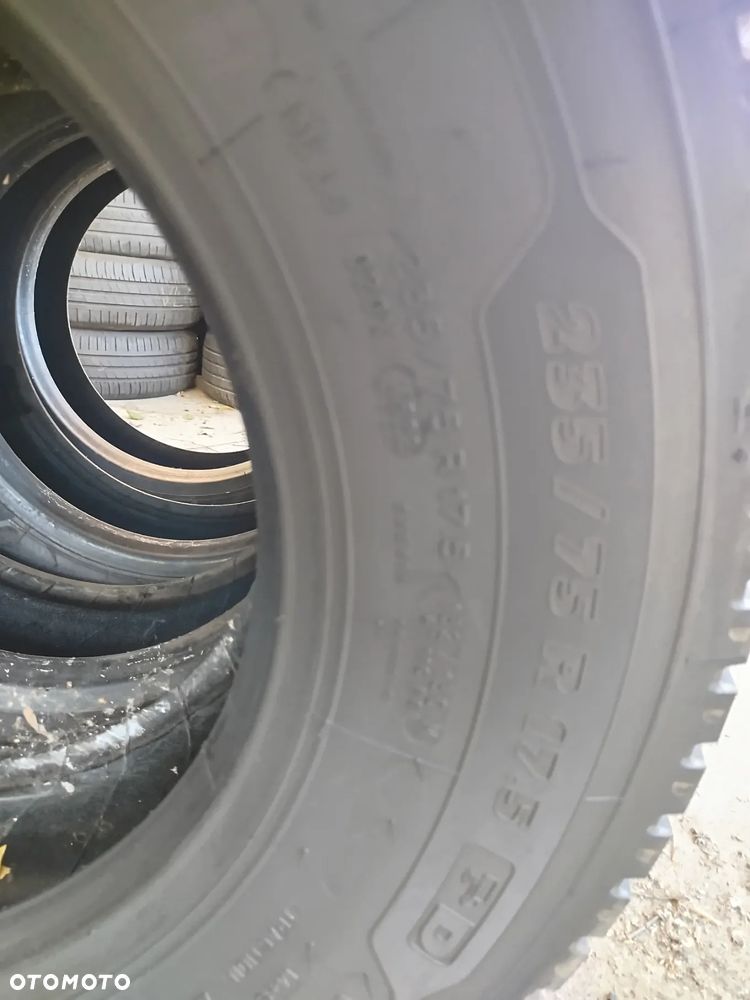 235/75R17.5 132M Michelin X Multi D cena za 4szt. - 13