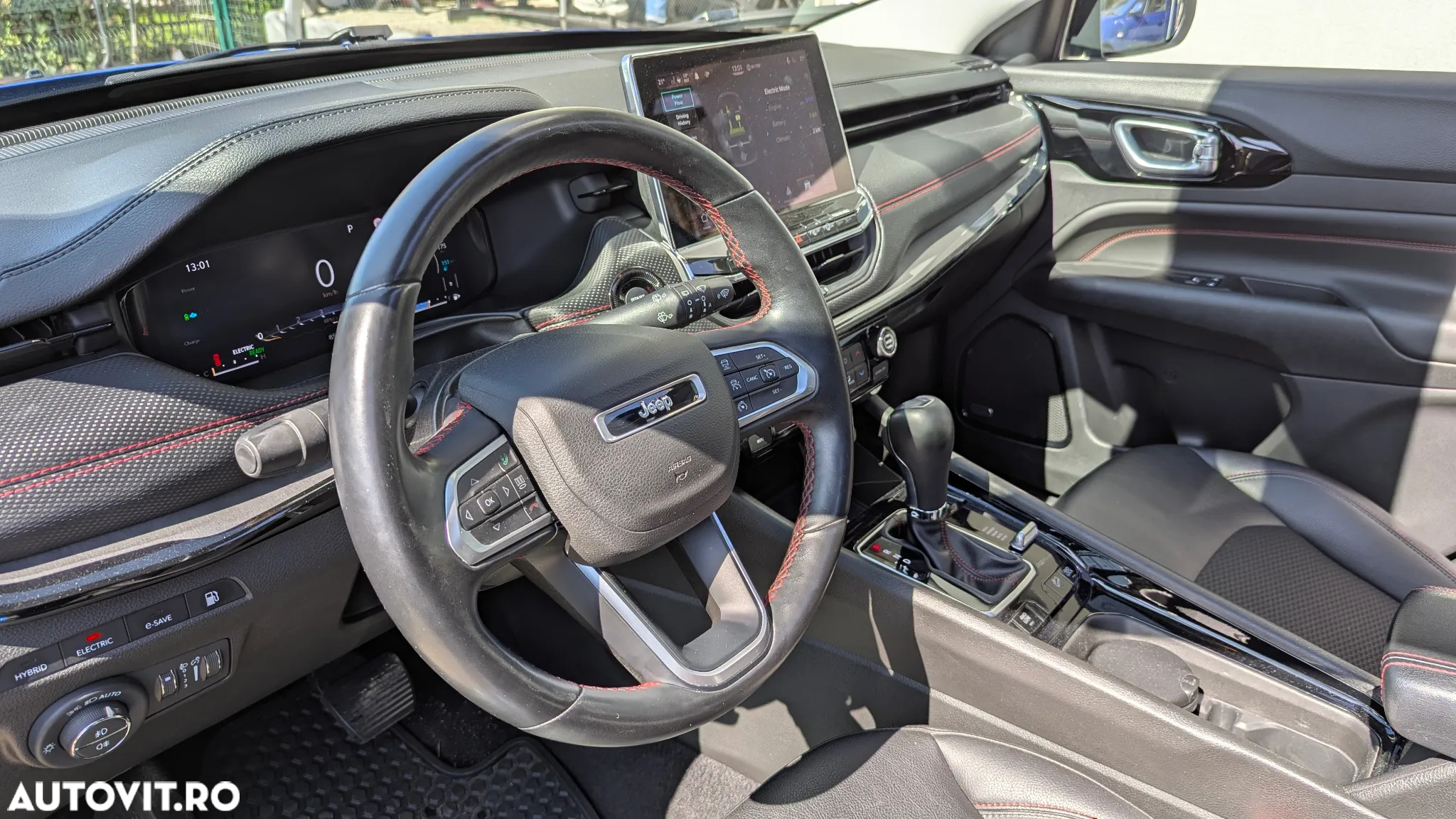 Jeep Compass 1.3T 4xe AT6 PHEV Trailhawk - 13