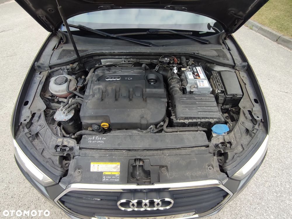 Audi A3 Sportback 2.0 TDI (clean diesel) quattro S tronic S line Sportpaket - 10