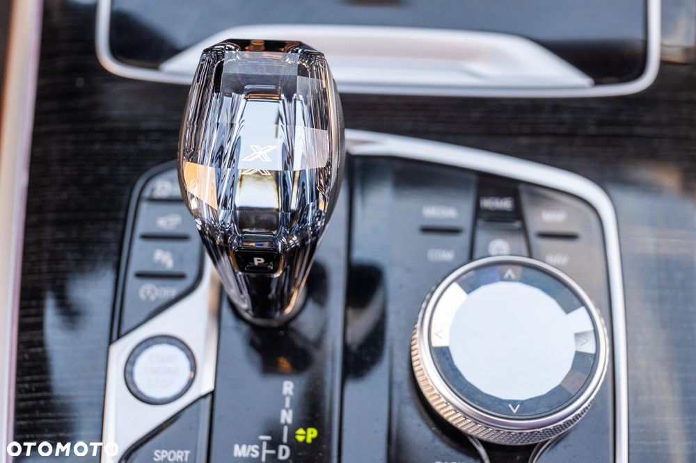 BMW X7 xDrive40i - 24