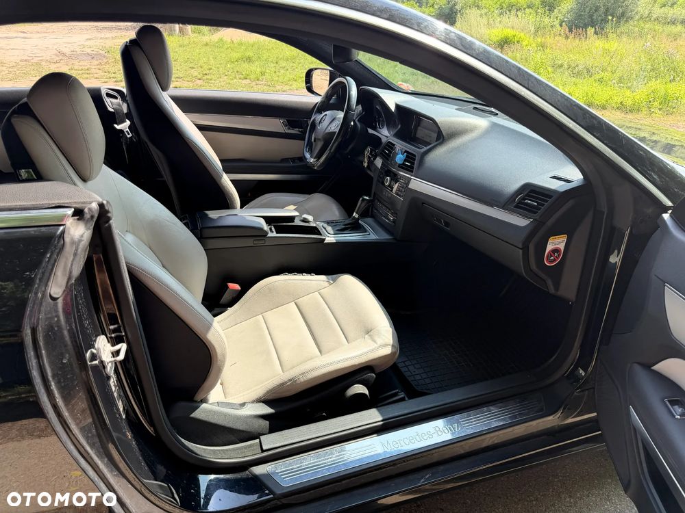 Mercedes-Benz Klasa E 250 CDI DPF BlueEFFICIENCY Automatik Elegance - 27