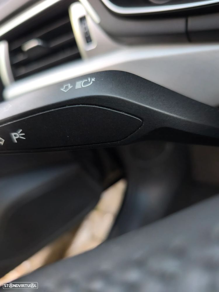 Audi A4 Avant 2.0 TDI Sport - 9