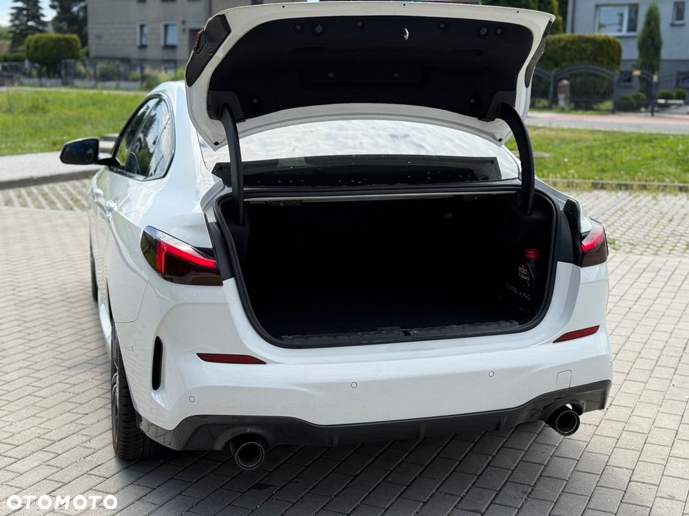 BMW Seria 2 218d - 5