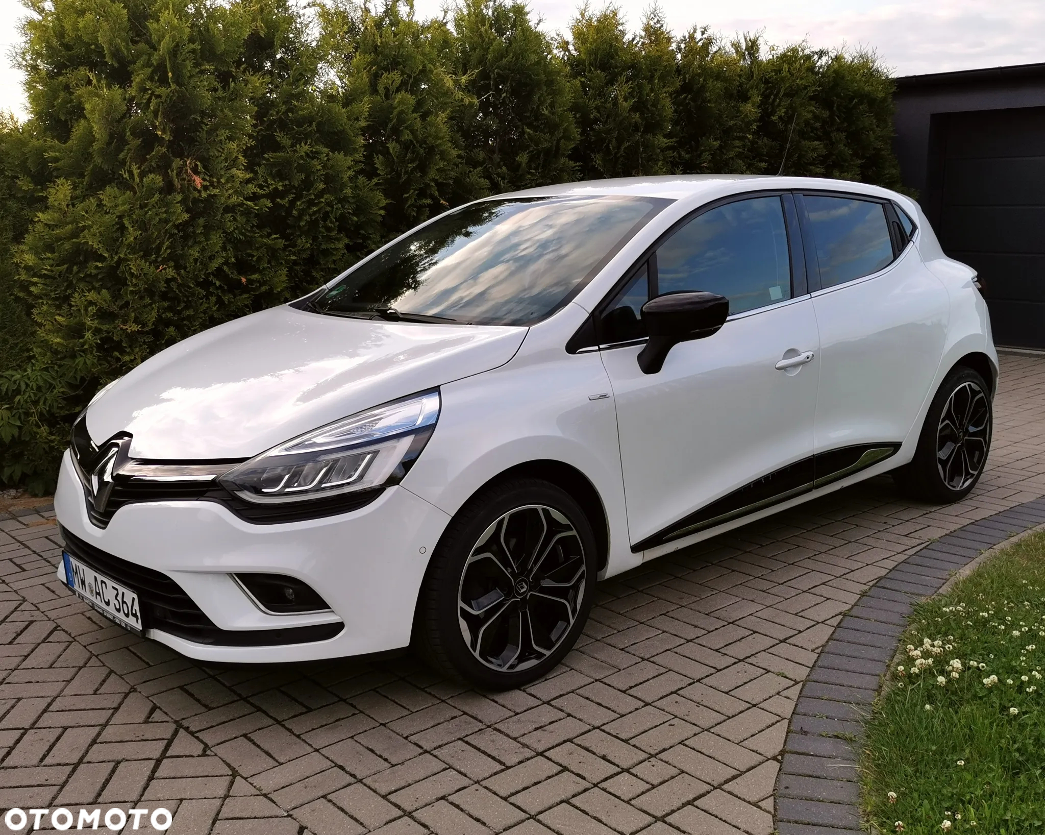 Renault Clio (Energy) TCe 90 Bose Edition - 17