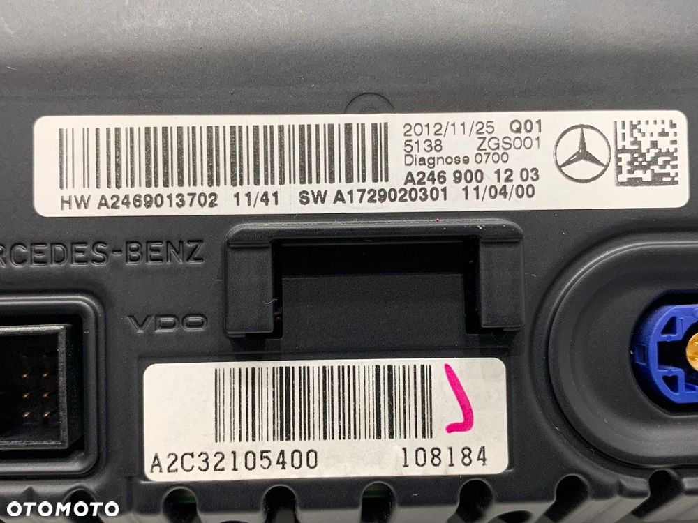 WYŚWIETLACZ  MERCEDES-BENZ KLASA A (W176) 2012 - 2018 A 180 (176.042) 90 kW [122 KM] benzyna 2012 - - 5