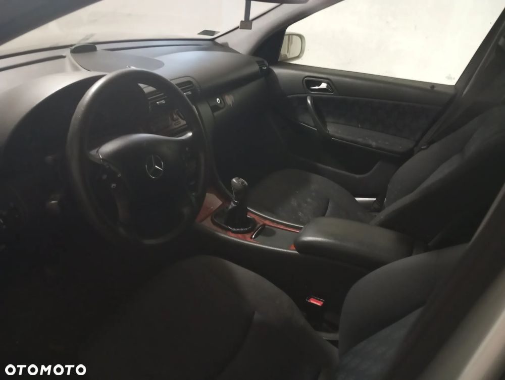 Mercedes-Benz Klasa C 220 CDI Classic - 5