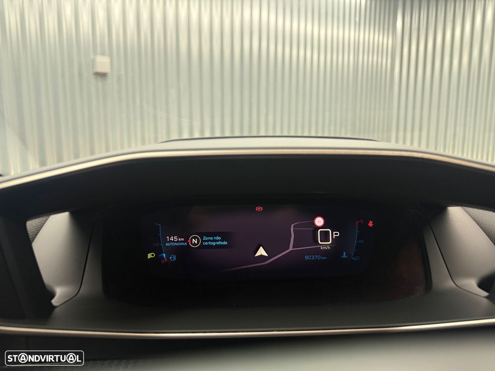 Peugeot 2008 1.5 BlueHDi Allure Pack EAT8 - 27