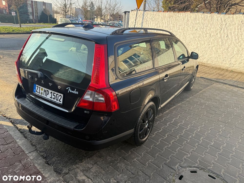 Volvo V70 2.0 Kinetic - 4