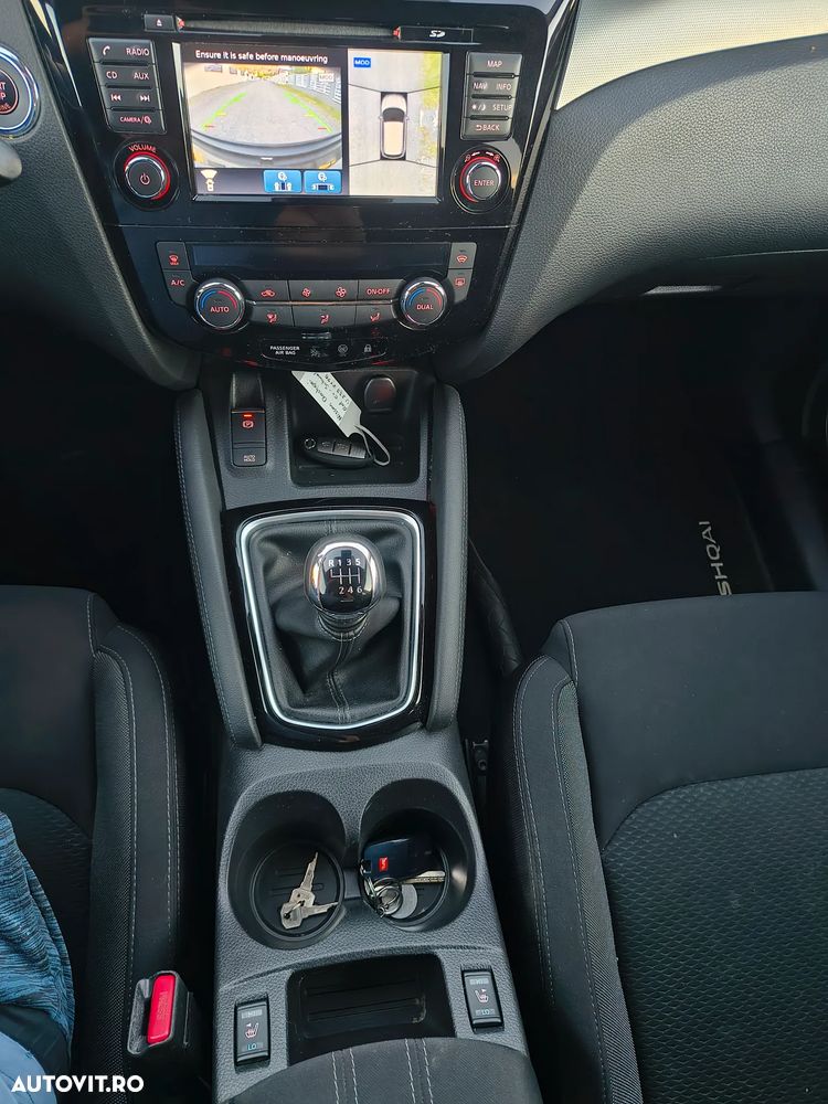 Nissan Qashqai 1.2 DIG-T Start/Stop N-Connecta - 17