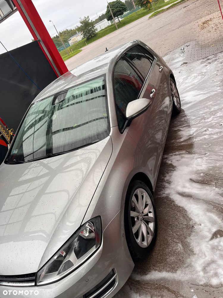 Volkswagen Golf 2.0 TDI BlueMotion Technology DSG Highline - 11