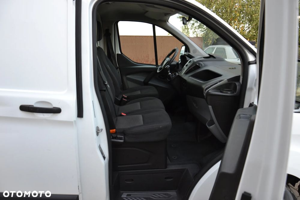 Ford Transit Custom - 22