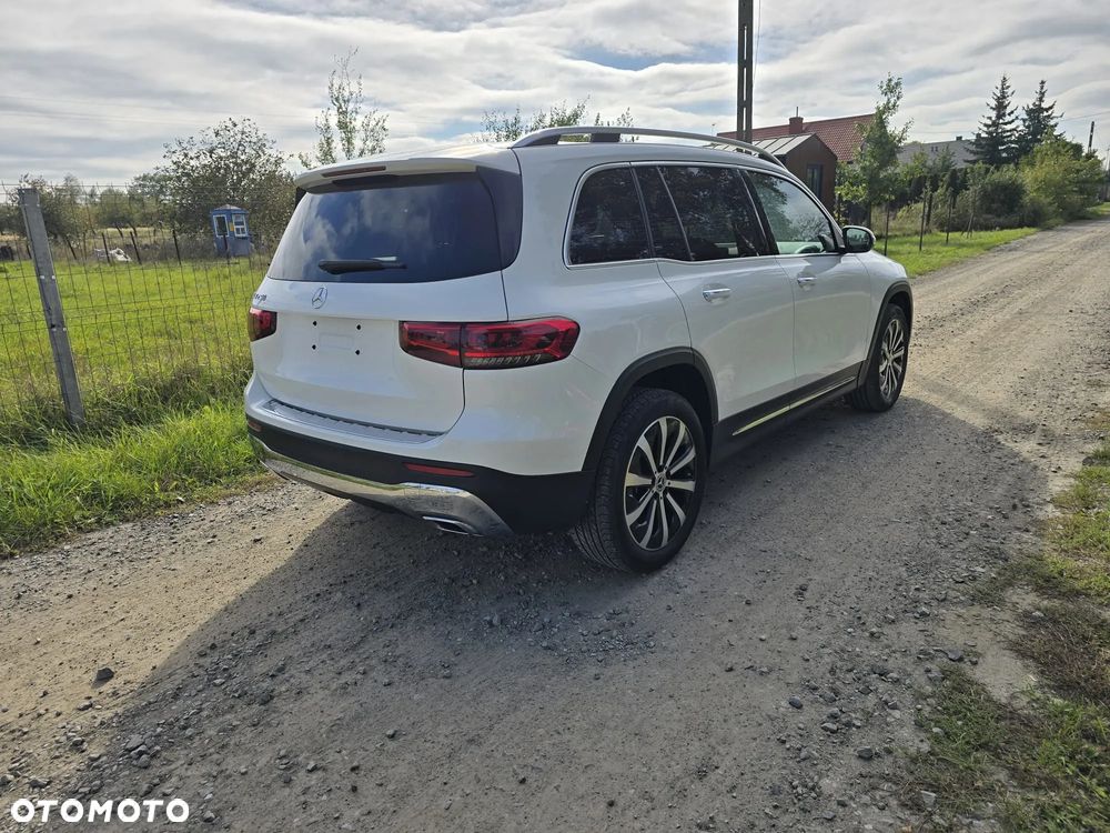 Mercedes-Benz GLB 250 Progressive 8G-DCT - 3