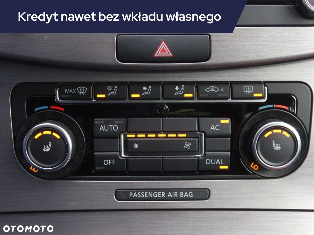 Volkswagen Passat - 15