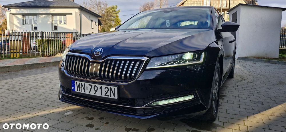 Skoda Superb ver-1-5-tsi-style