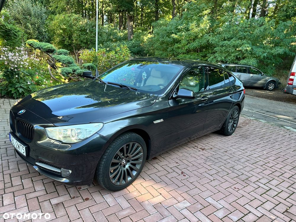 BMW 5GT - 5