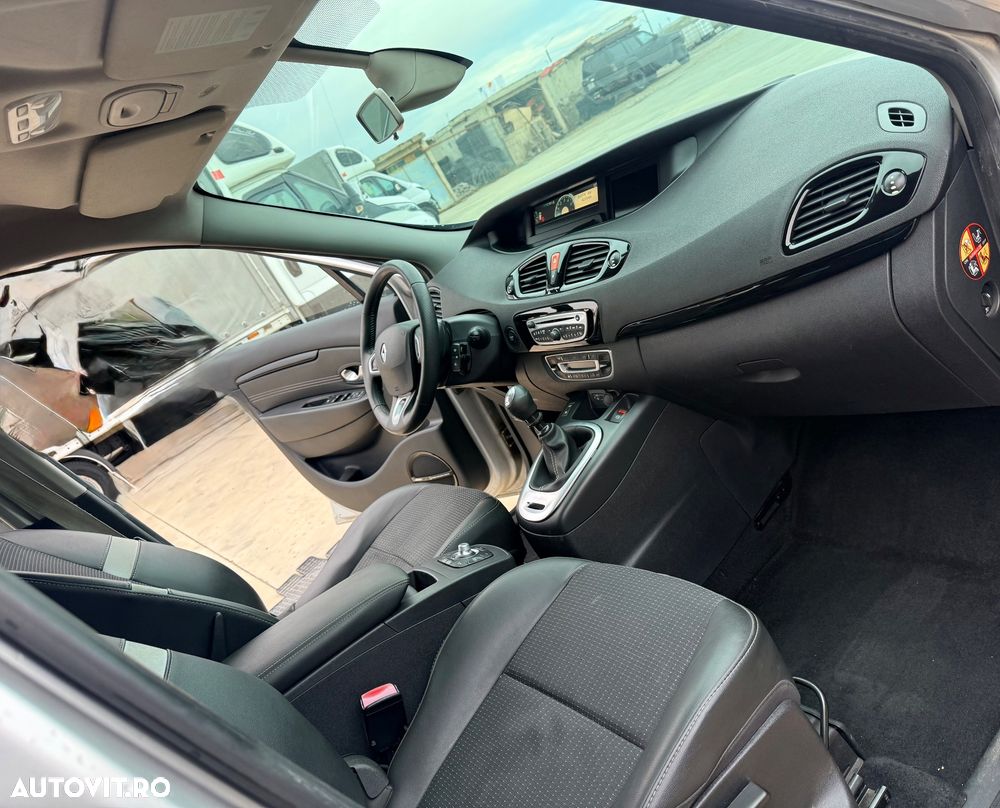 Renault Scenic - 18