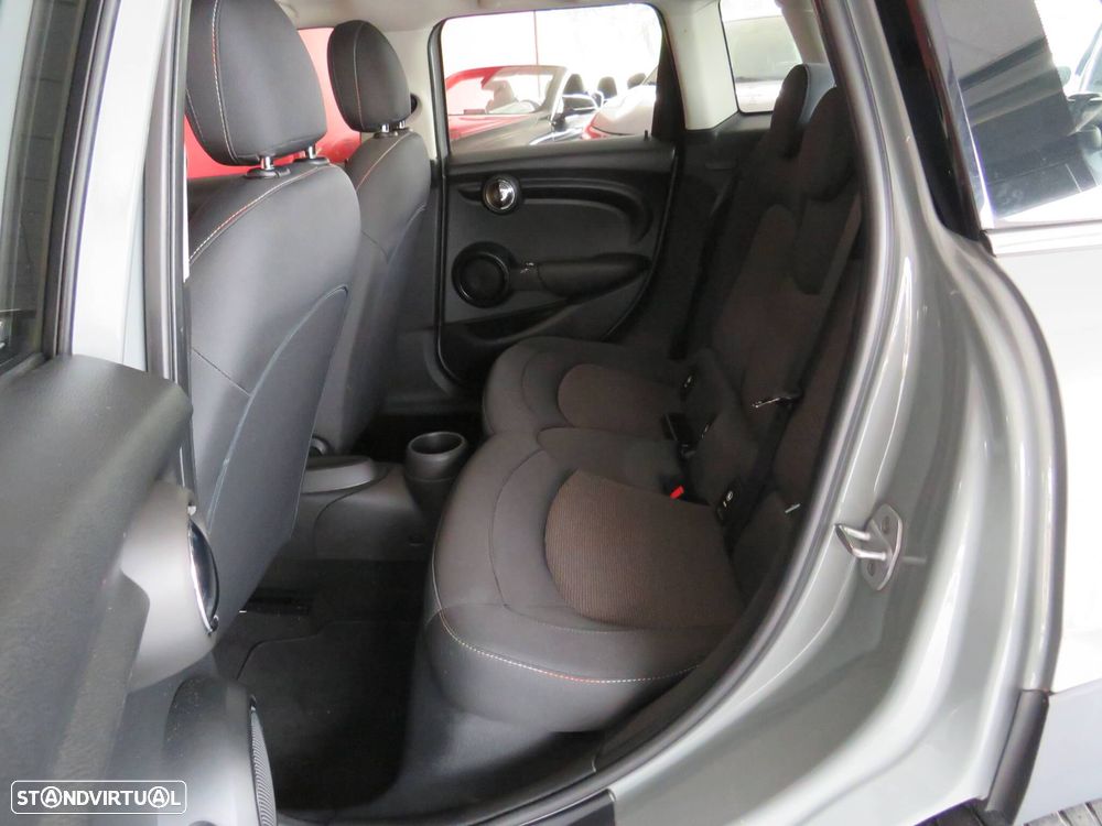 MINI 5 Portas Cooper D - 13