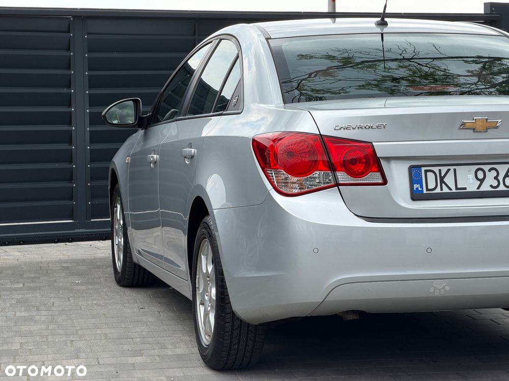 Chevrolet Cruze 1.7 D LT+ - 28