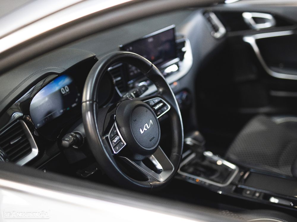 Kia XCeed 1.6 GDi PHEV Tech - 16