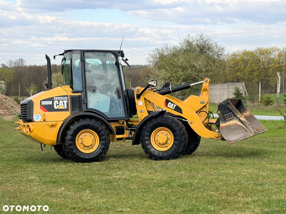 Caterpillar Ładowarka łamana 906M Cat łyżka widły 907 908 5 6 ton SZYBKOZŁĄCZE HYDRAULICZNE dodatkowe linie ZAMIATARKA za dopłatą - 40