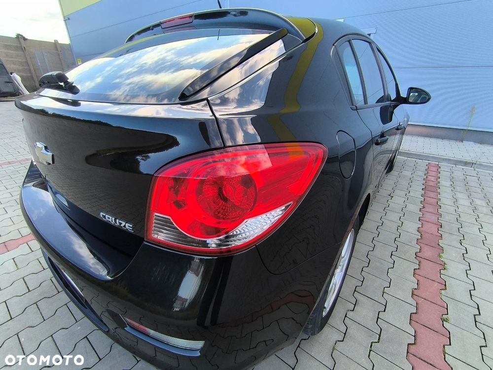 Chevrolet Cruze 1.6 LS - 38