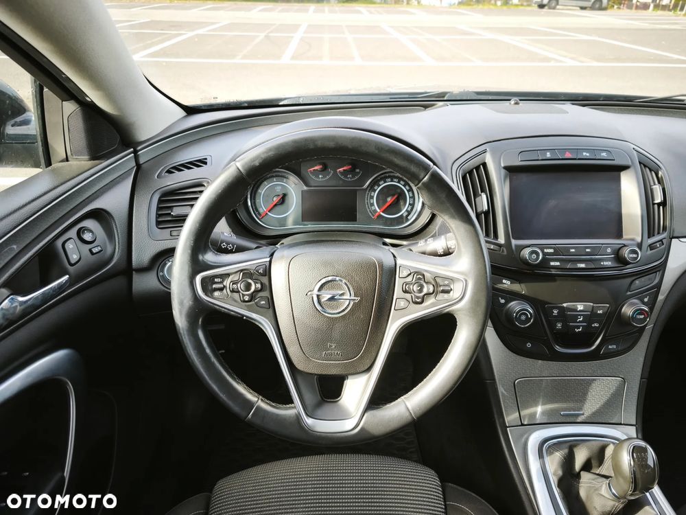 Opel Insignia - 19