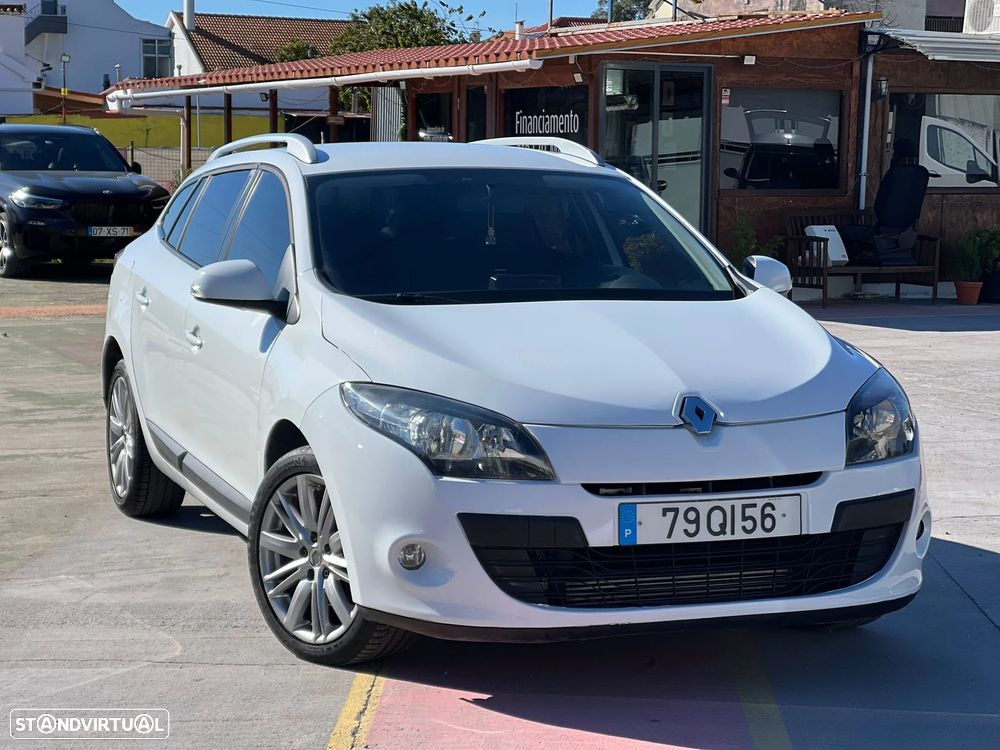 Renault Mégane Sport Tourer dCi 110 FAP Dynamique - 1