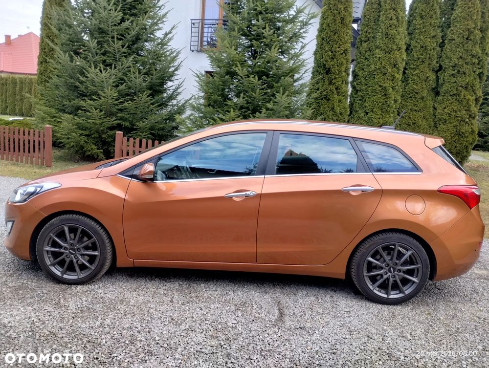 Hyundai i30 blue Kombi 1.6 GDi Trend - 9