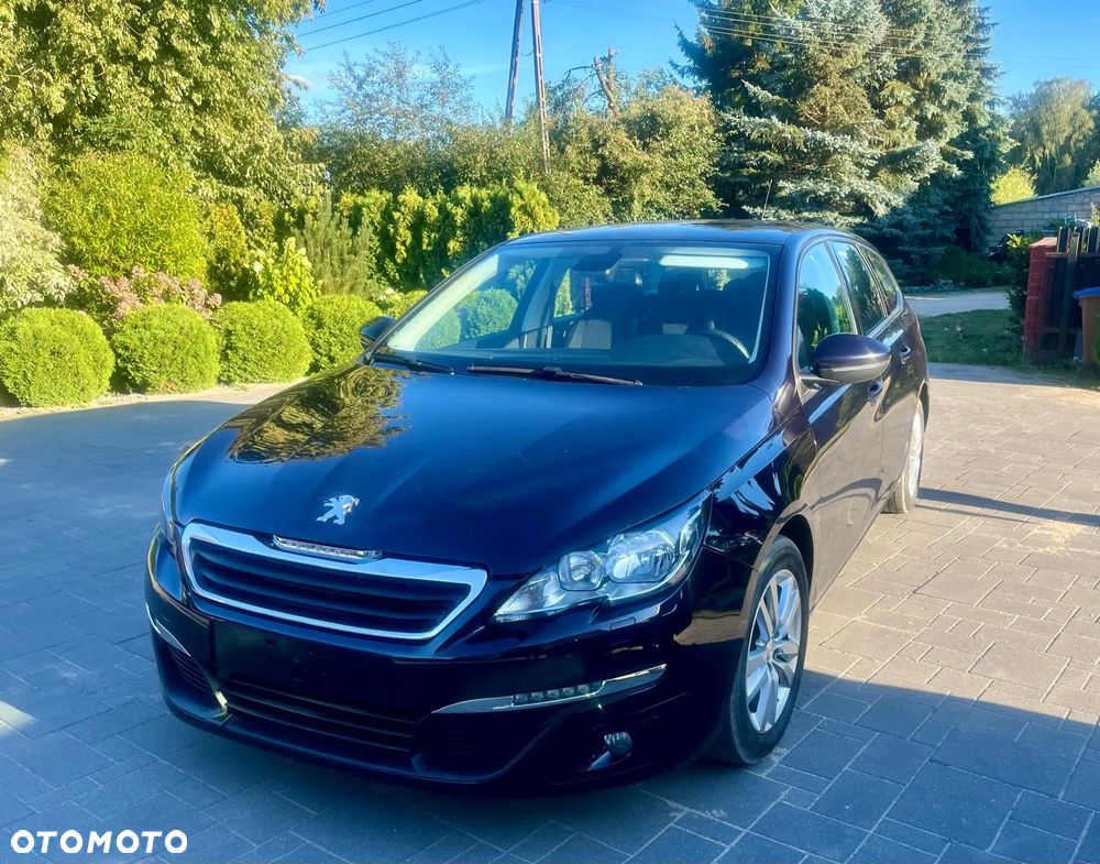 Peugeot 308 - 1