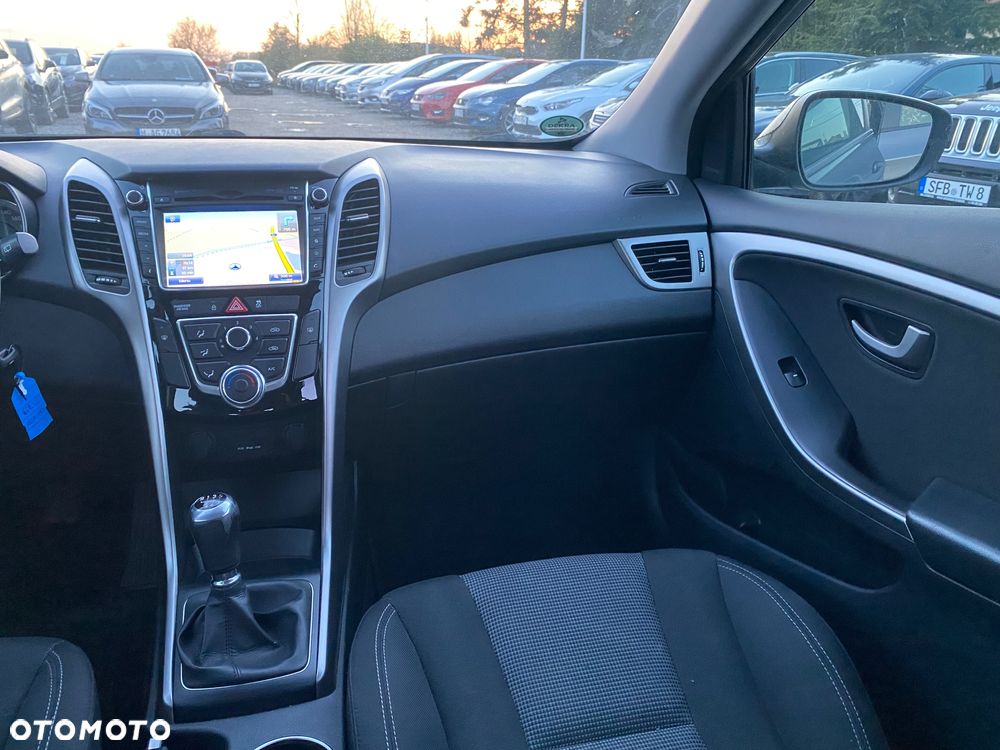 Hyundai i30 1.4 Premium - 18