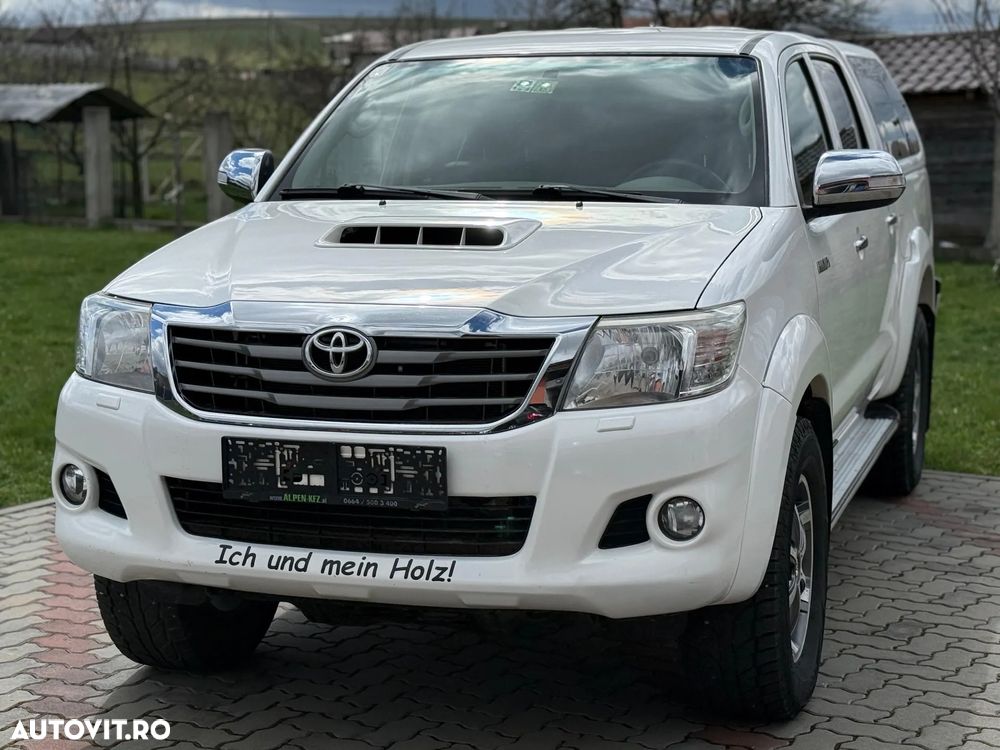 Toyota Hilux 4x4 Cabina Dubla Style+ Aut. - 4