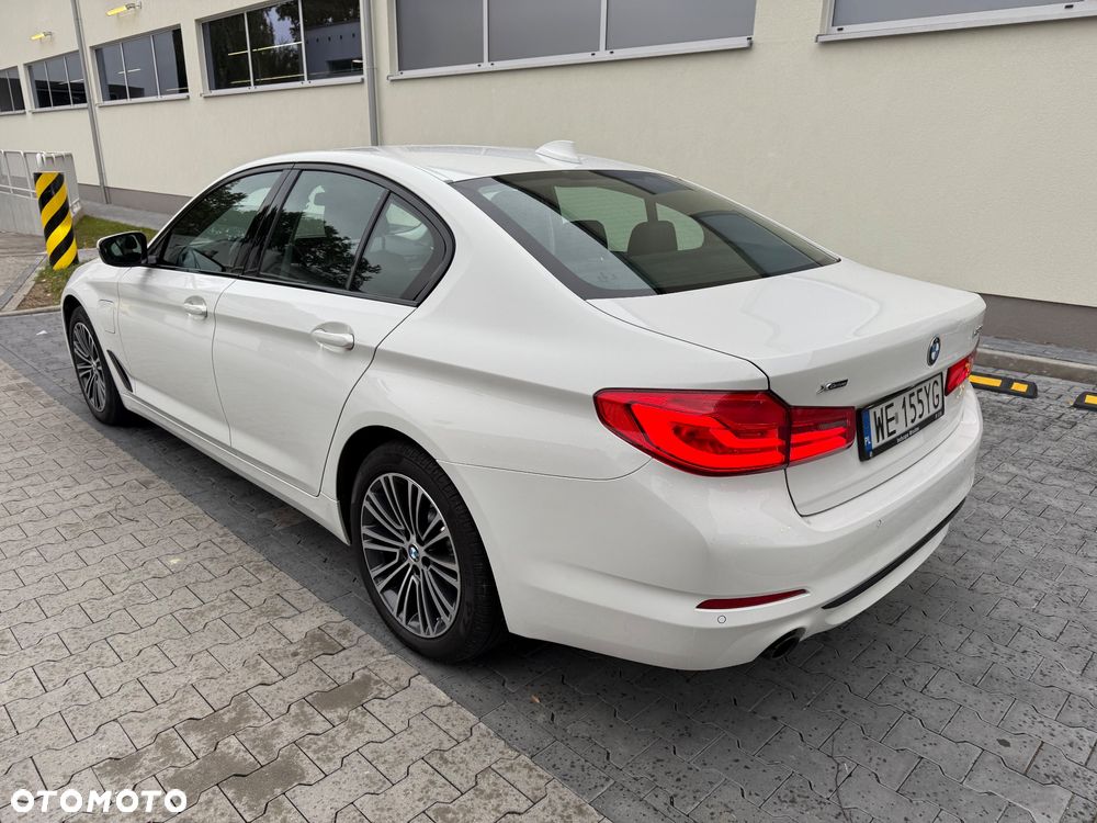 BMW Seria 5 530e iPerformance xDrive Sport Line sport - 8