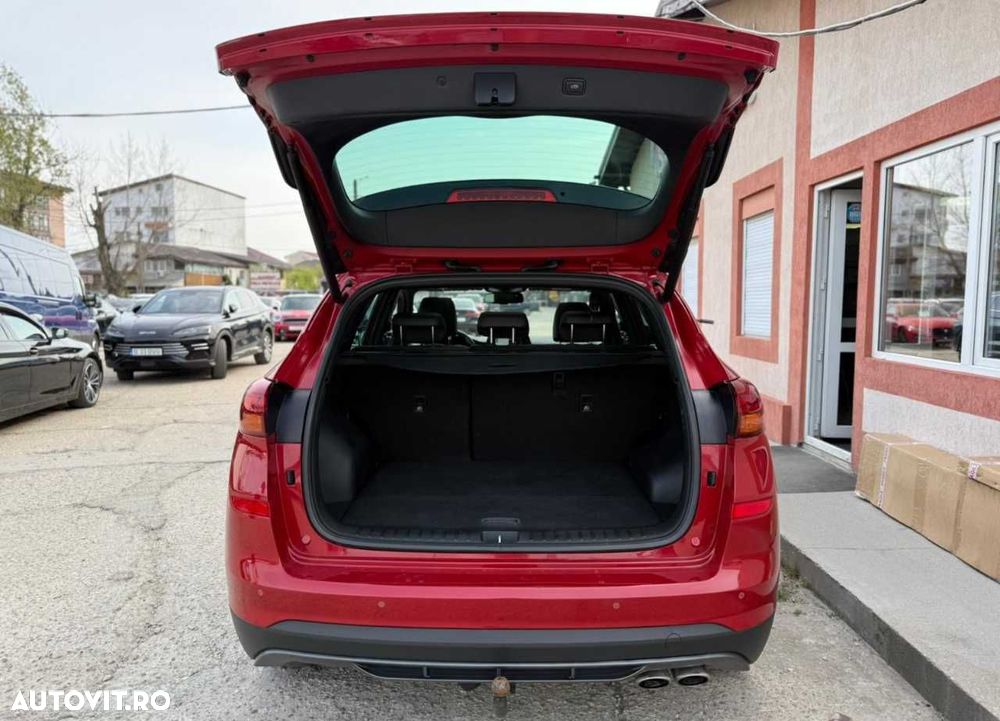 Hyundai Tucson 2.0 CRDI 4WD 8AT Premium - 14