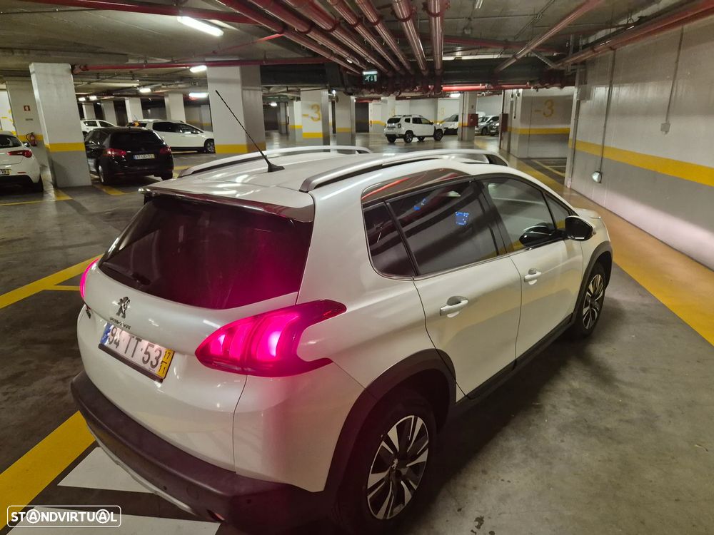 Peugeot 2008 1.6 BlueHDi Allure - 12