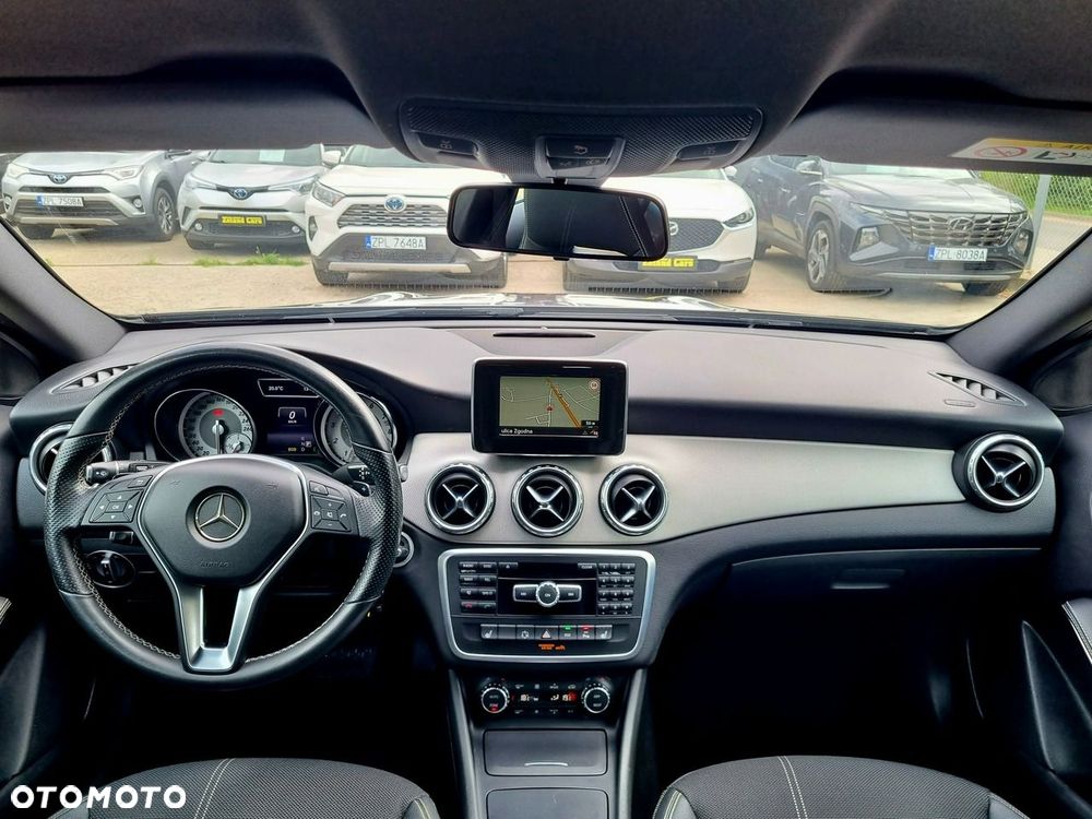 Mercedes-Benz GLA 250 7G-DCT Style - 15