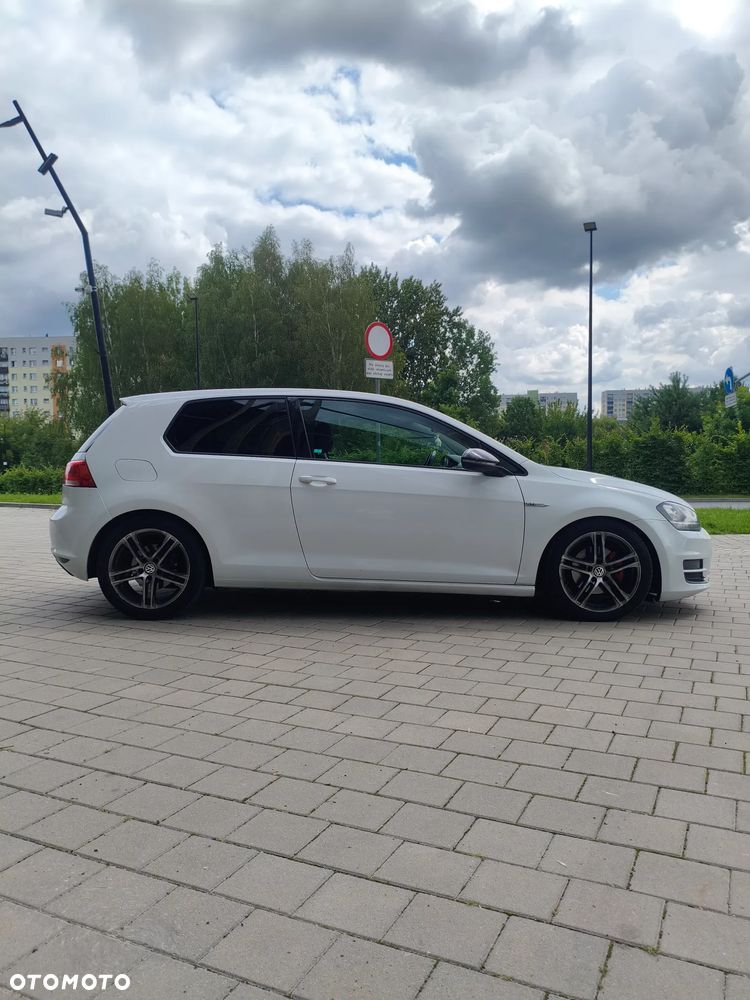 Volkswagen Golf 1.6 BlueTDI Trendline - 4