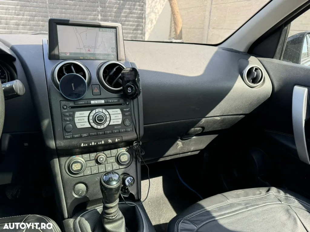 Nissan Qashqai 2.0 DCI 4 x 4 DPF tekna - 4