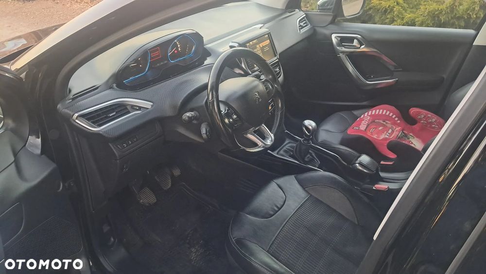 Peugeot 2008 1.6 BlueHDi Allure - 9