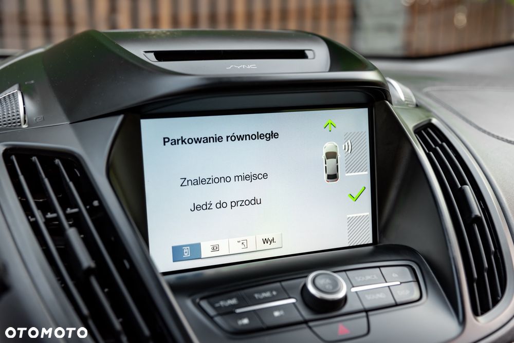 Ford Kuga 2.0 TDCi 4x4 Vignale - 32